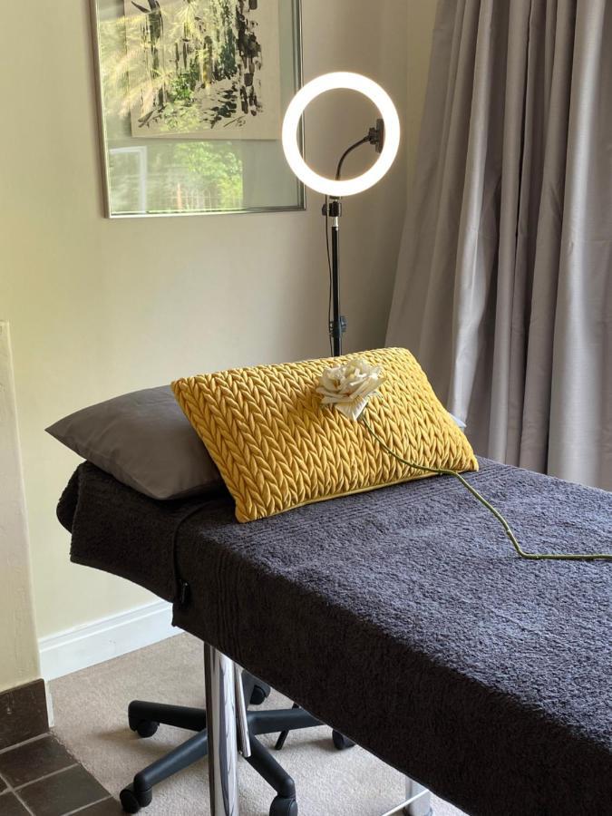 Vair'S Place Guest House In Sandton Paulshof - Apartment, Lux Suites & Spa Johannesburg Ngoại thất bức ảnh