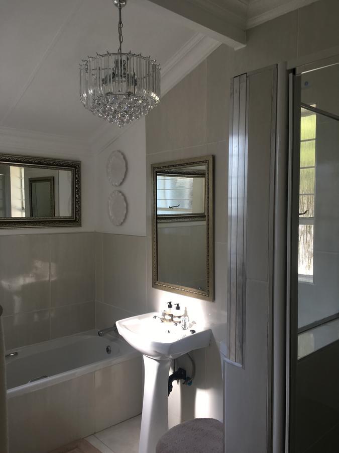 Vair'S Place Guest House In Sandton Paulshof - Apartment, Lux Suites & Spa Johannesburg Ngoại thất bức ảnh