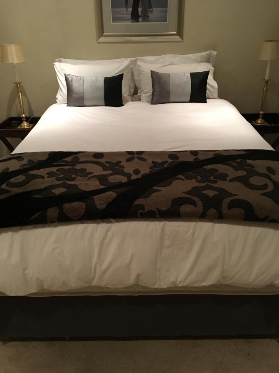 Vair'S Place Guest House In Sandton Paulshof - Apartment, Lux Suites & Spa Johannesburg Ngoại thất bức ảnh