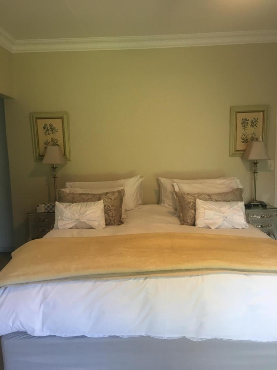 Vair'S Place Guest House In Sandton Paulshof - Apartment, Lux Suites & Spa Johannesburg Ngoại thất bức ảnh