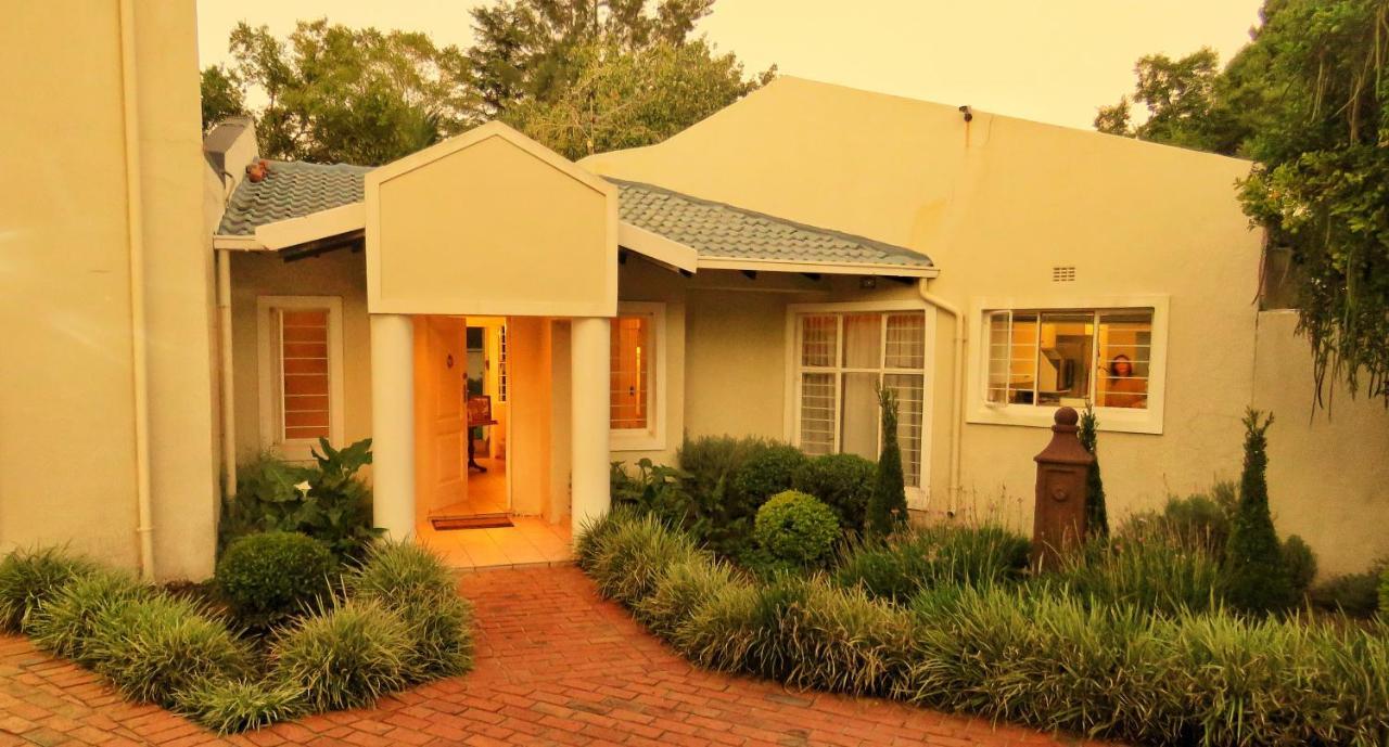 Vair'S Place Guest House In Sandton Paulshof - Apartment, Lux Suites & Spa Johannesburg Ngoại thất bức ảnh